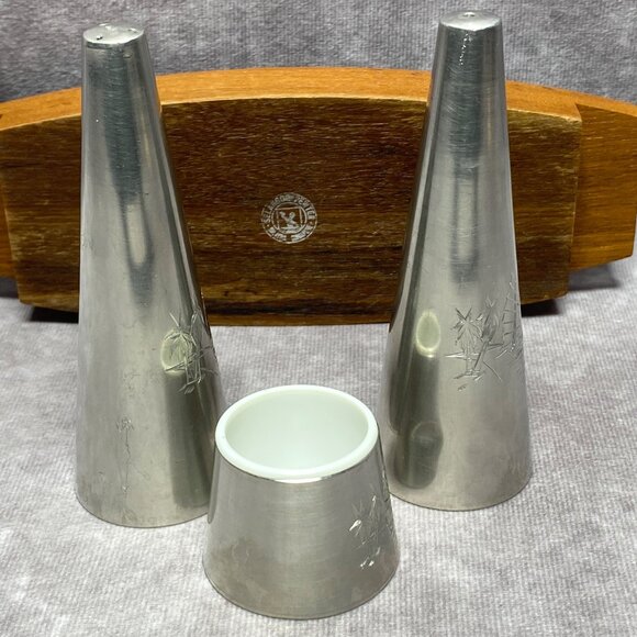 Vintage Selangor Pewter 4PC Salt & Pepper Shakers Mustard Pot on Teak Wood - Picture 4 of 15